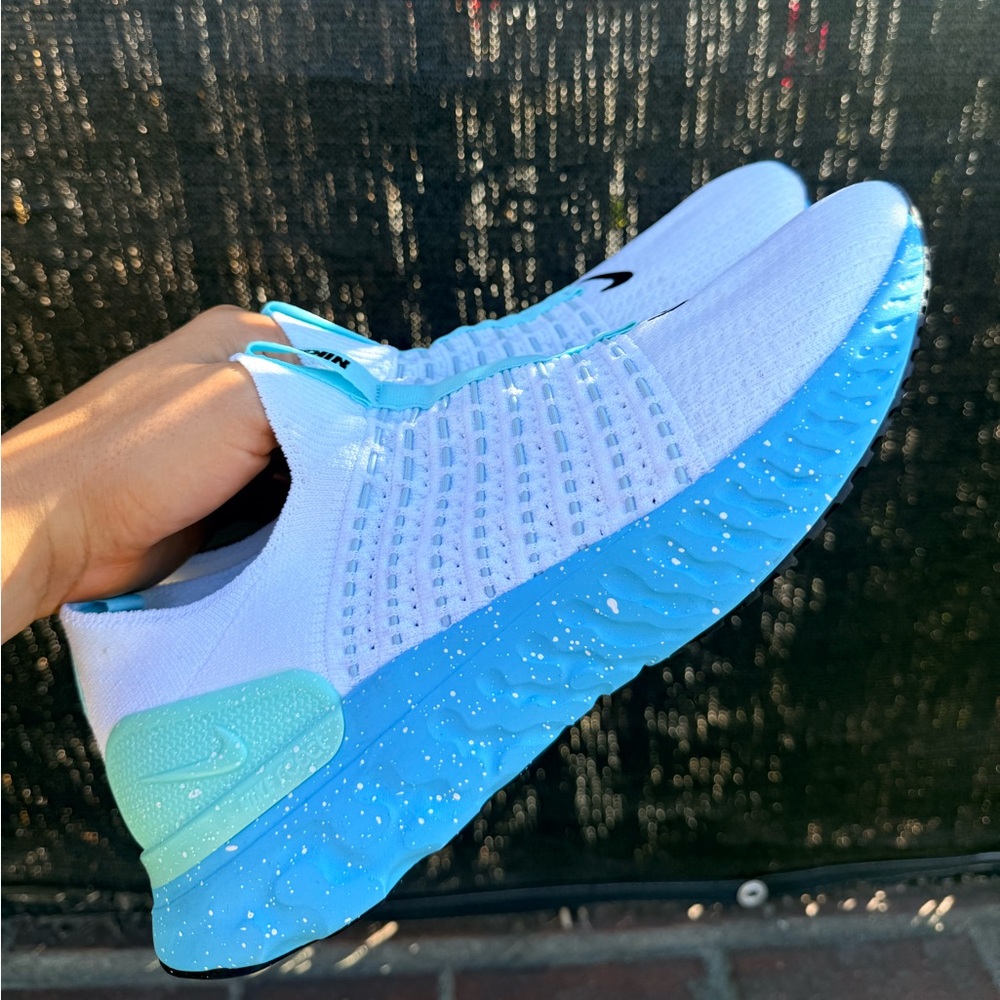 SOLD!!  NIKE REACT PHANTOM | FLINKNIT | GLACIER BLUE | MEN| SIZE 10.5